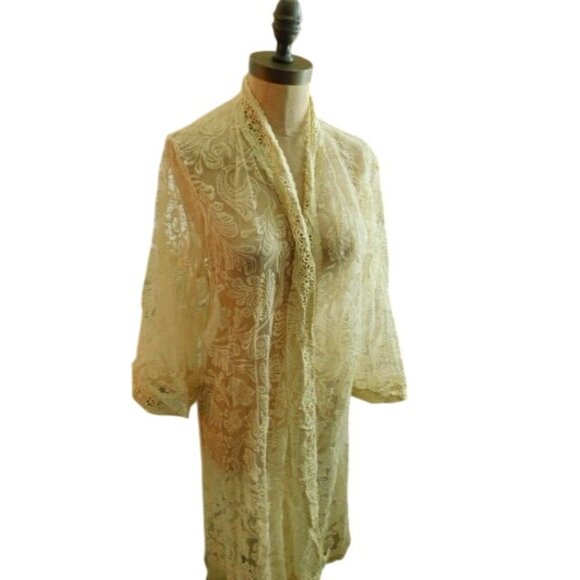 Fashion Express Size 1XL Ivory Semi Sheer Lace Jacket Style Top NWT - Picture 3 of 4